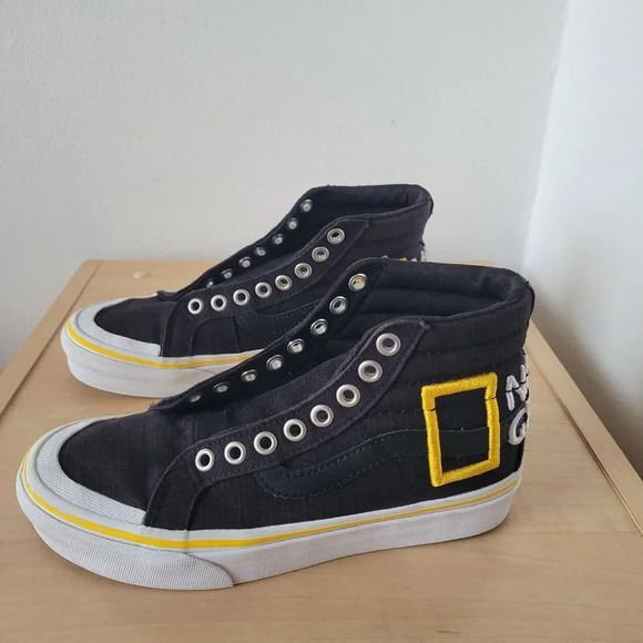 VANS National Geographic Sk8-Hi Reissue Black & Yellow Sneakers (Women Size: 5) - Picture 4 of 13